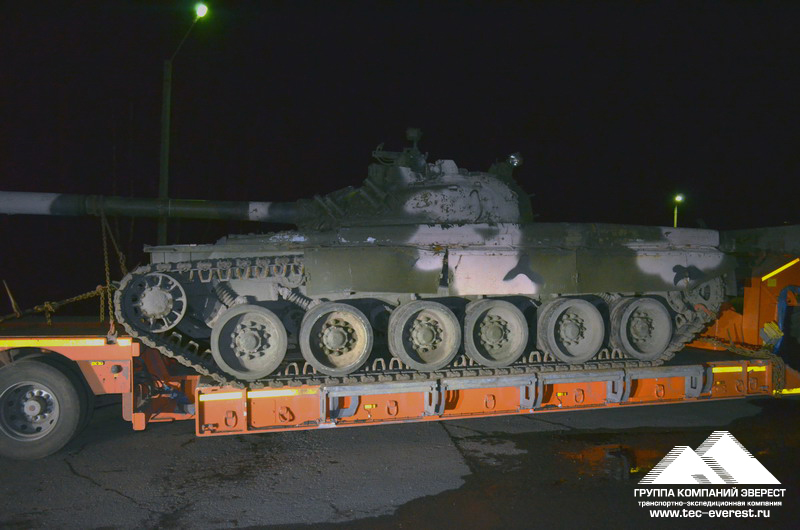 Перевозка военной техники в Москве